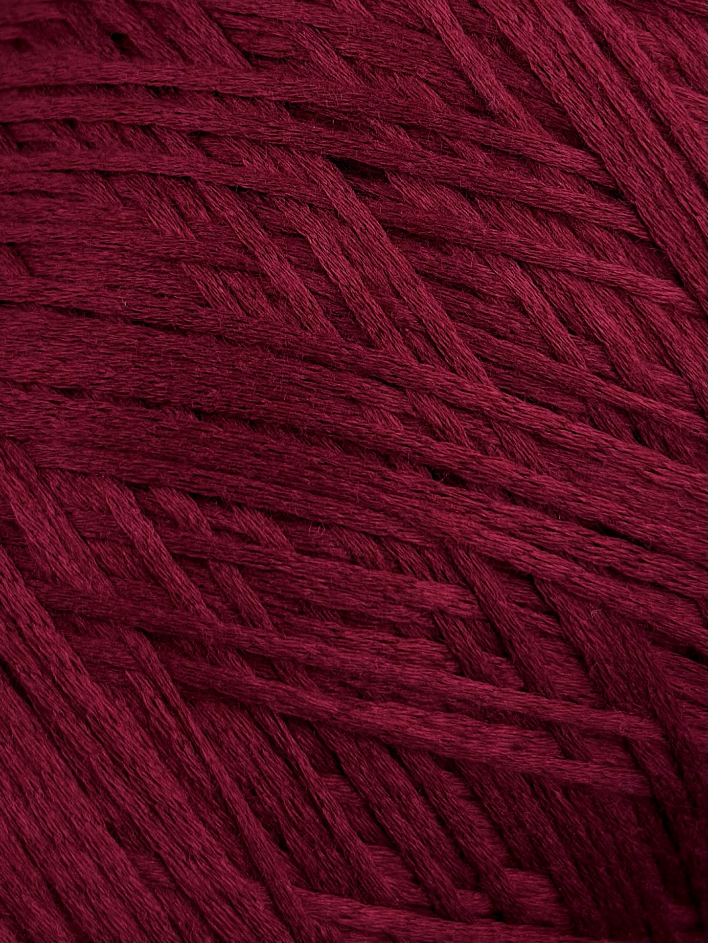 Art. Rubino Royal – Filato a Catenella Lana Merino Extrafine, Seta col. Lampone 330 m / 100 g | Zimpfer Wolle Selezione